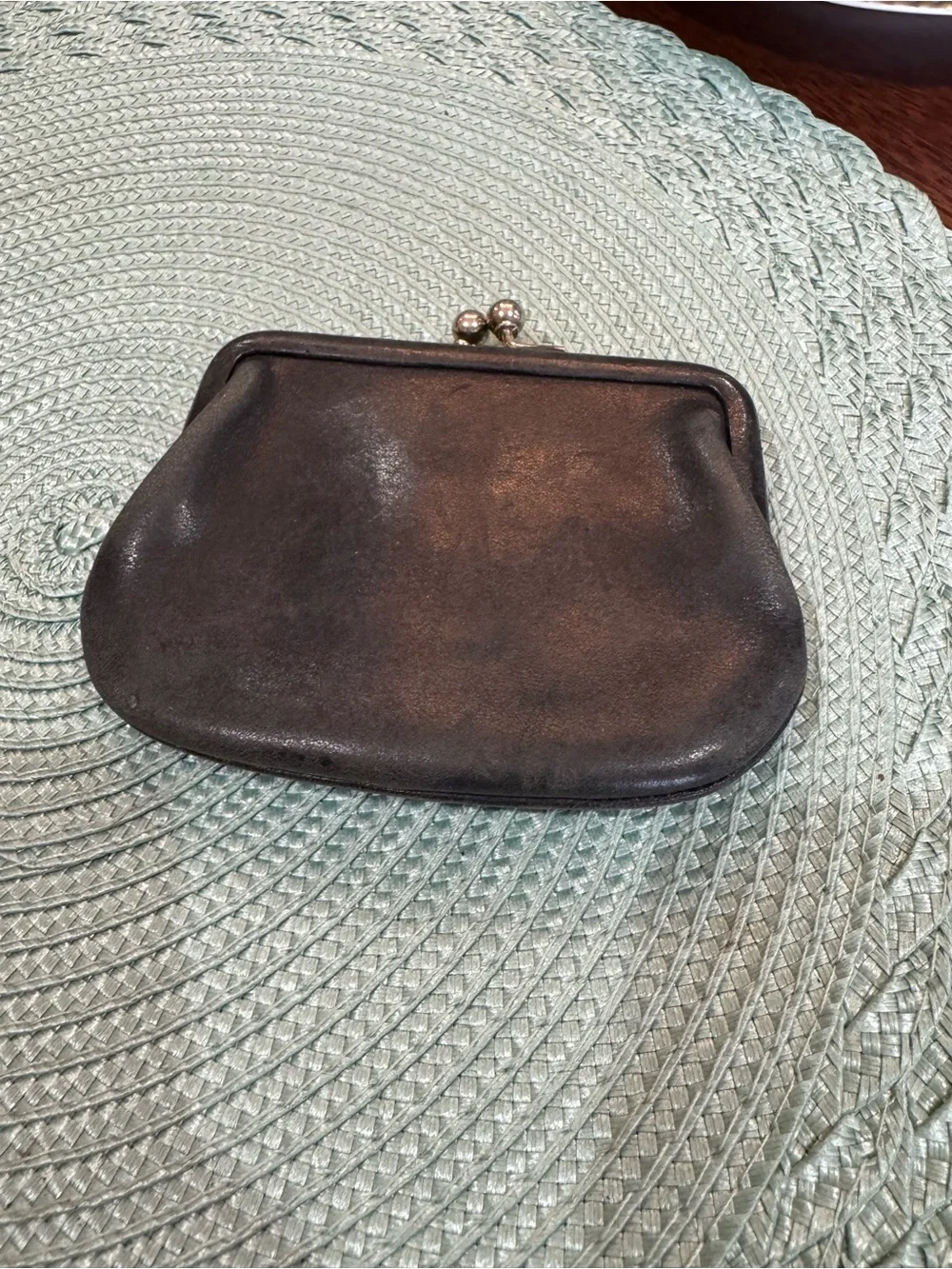 Vintage Coach Black Leather Kiss-Lock Coin Purse - Picture 1 of 4